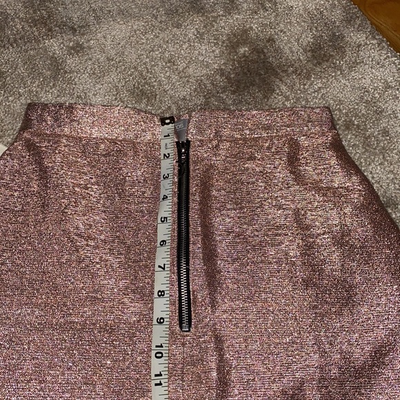 Asos Design shinny rose gold mini skirt size us.6 see photos EUC - Picture 4 of 8